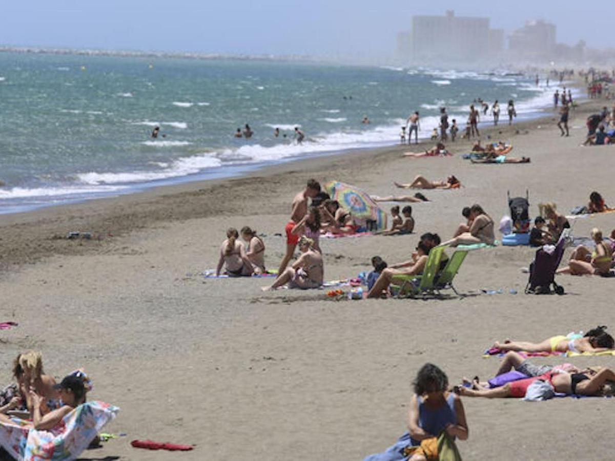 Apartamento En Calle Mendoza - Zona Huelin & 300 Mts De La Playa Appartamento Málaga Esterno foto