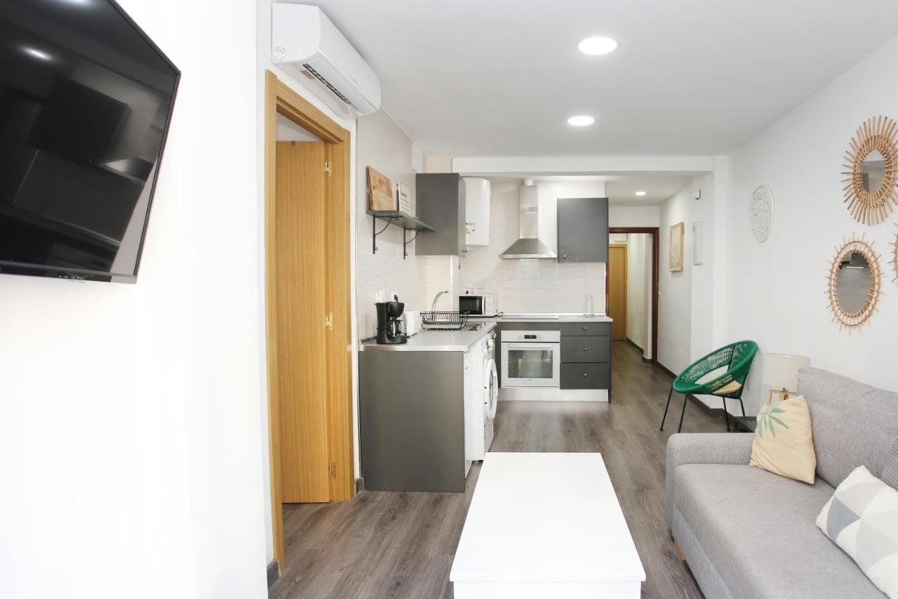 Apartamento En Calle Mendoza - Zona Huelin & 300 Mts De La Playa Appartamento Málaga Esterno foto
