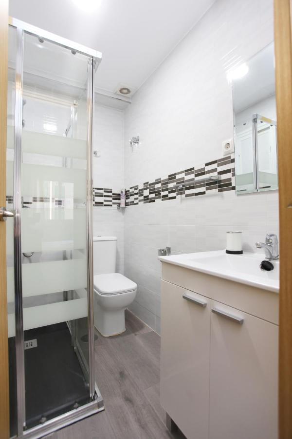 Apartamento En Calle Mendoza - Zona Huelin & 300 Mts De La Playa Appartamento Málaga Esterno foto