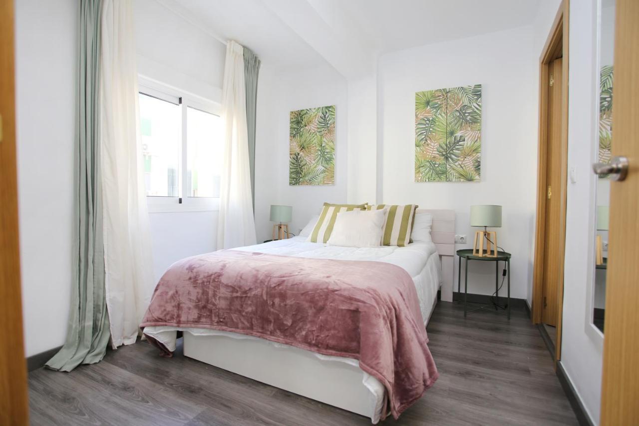 Apartamento En Calle Mendoza - Zona Huelin & 300 Mts De La Playa Appartamento Málaga Esterno foto