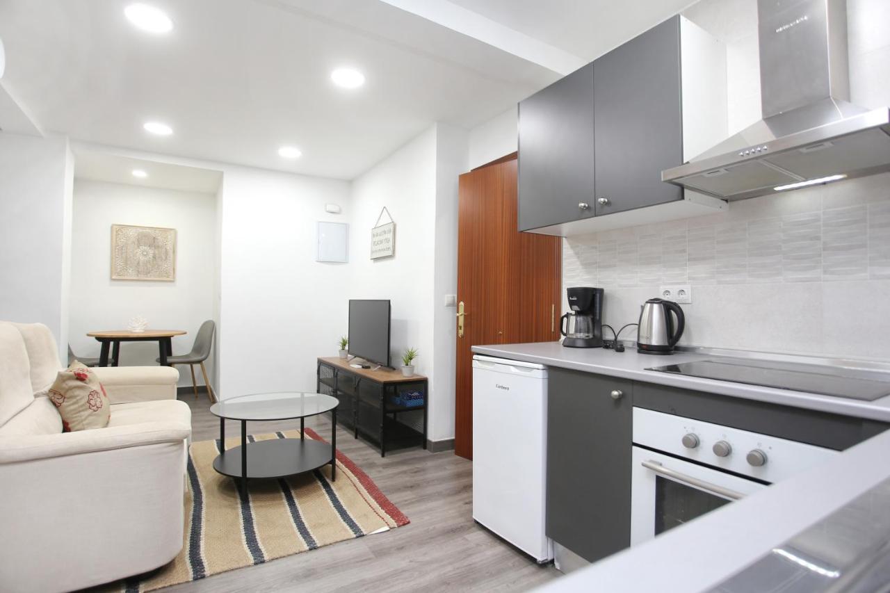 Apartamento En Calle Mendoza - Zona Huelin & 300 Mts De La Playa Appartamento Málaga Esterno foto