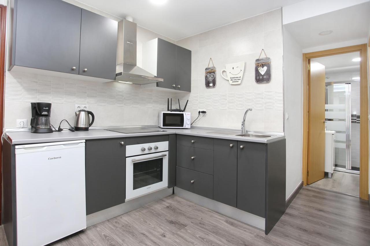 Apartamento En Calle Mendoza - Zona Huelin & 300 Mts De La Playa Appartamento Málaga Esterno foto
