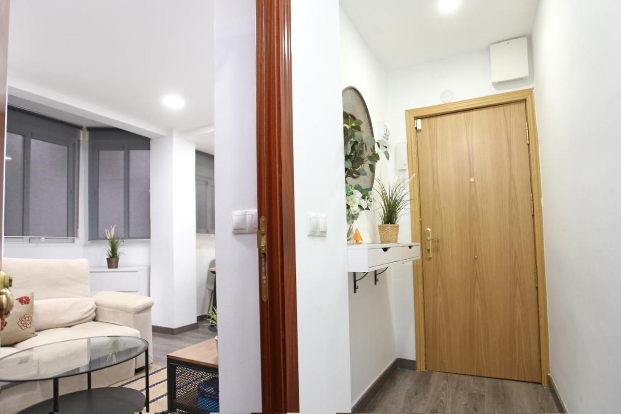 Apartamento En Calle Mendoza - Zona Huelin & 300 Mts De La Playa Appartamento Málaga Esterno foto
